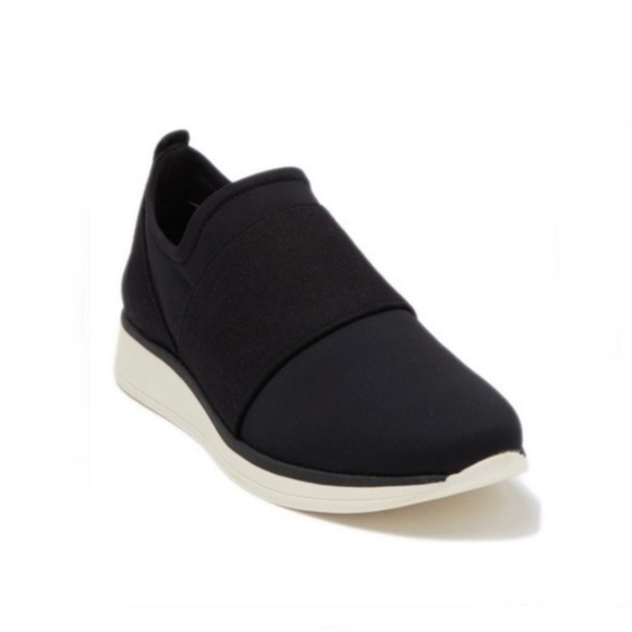 Louise et Cie Shoes - Louise et Cie Women’s Braxton Nylon Slip-on Sneaker in Black Size 8